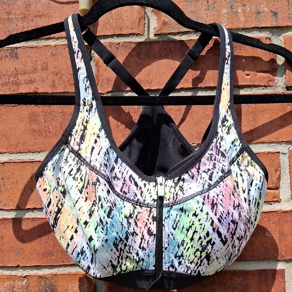 VS Women's Sports Bra Size 32C